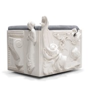 Fauteuil 145 - Versailles - Siège en bois et acrylique avec accoudoirs hauts de 75 cm, conception unique de la marque Boca Do Lo