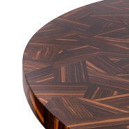 Table à manger 145 - Patch - Table à manger ronde en marqueterie d'ébène et feuille d'or - Pacific Compagnie.