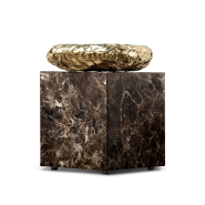 Table d'appoint 145 - Stonehenge - Unique marble side table with hammered brass accents and modern design - Pacific Compagnie.