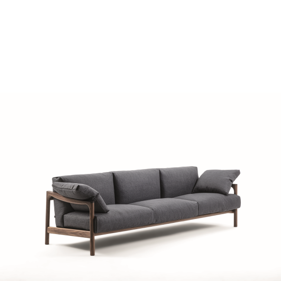 Canapé 163 - Vera - Classic wooden sofa for traditional living spaces - Pacific Compagnie.