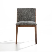 Chaise 163 - Ionis - Porada wooden chair with ergonomic design - Pacific Compagnie.