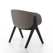 Chaise 163 - Lambda - Chaise en bois lambda avec dimensions compactes - Pacific Compagnie.
