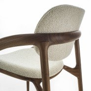 Chaise 163 - Molly - Chaise en bois avec design élégant - Pacific Compagnie.