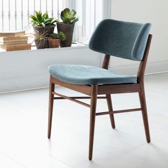 Chaise 163 - Nissa - Chaise en bois pour décor intérieur élégant - Pacific Compagnie.