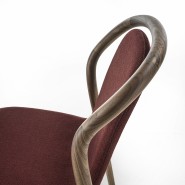 Chaise 163 - Petra - Handcrafted wooden chair with sleek legs - Pacific Compagnie.