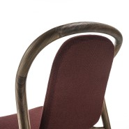 Chaise 163 - Petra - Chaise en bois avec une hauteur de 84 cm - Pacific Compagnie.