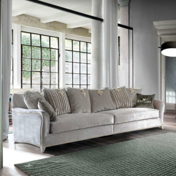 Canapé 39 - Royalton Bride - Modern wood frame seating, space‑saving design - Pacific Compagnie.