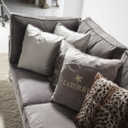 Canapé 39 - Claridge - Modern beech‑pine sofa with high‑density comfort - Pacific Compagnie.