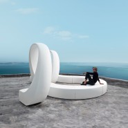 Banc Arche 111 - And - Banc extérieur durable, forme arche, éco‑responsable - Pacific Compagnie.