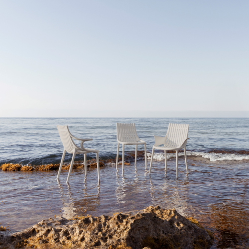 Chaise 111 - Ibiza - Modern polypropylene outdoor chair, sleek armless design - Pacific Compagnie.
