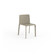 Chaise 111 - Kes - Assise ergonomique, finition matte - Pacific Compagnie.