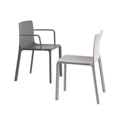 Chaise 111 - Kes - Airy open back, comfortable seating - Pacific Compagnie.