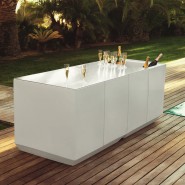 Comptoir 111 - Vela - compact modern bar, eco-friendly polyethylene - Pacific Compagnie.