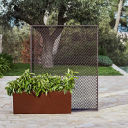 Paravent 111 - The Factory - sleek aluminum screen, vibrant color options - Pacific Compagnie.