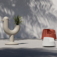 Pot 111 - Peacock - Vibrant peacock-shaped planter, recycled polyethylene - Pacific Compagnie.