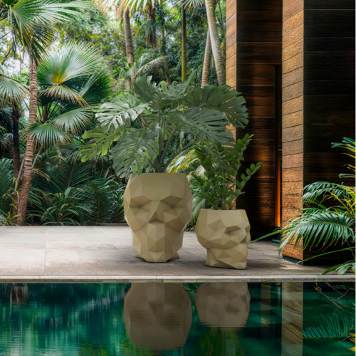 Pot 111‑Skull - Vibrant recycled polyethylene planter, multiple sizes – Pacific Compagnie.