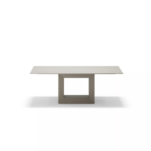 Table de repas 111 - Vela Mesa - Chic reusable plastic dining table, multiple hues - Pacific Compagnie.