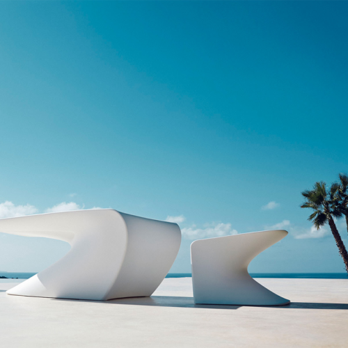 Tabouret 111 - Wing - Modern wing-shaped seat, eco‑friendly, multiple finishes - Pacific Compagnie.