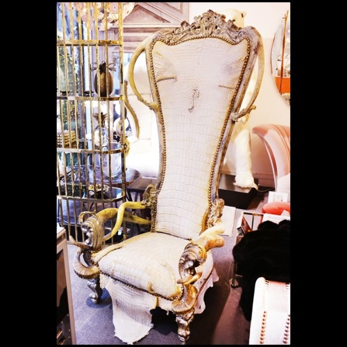 Fauteuil PC - Croco White King - Meuble de luxe - Pacific Compagnie.