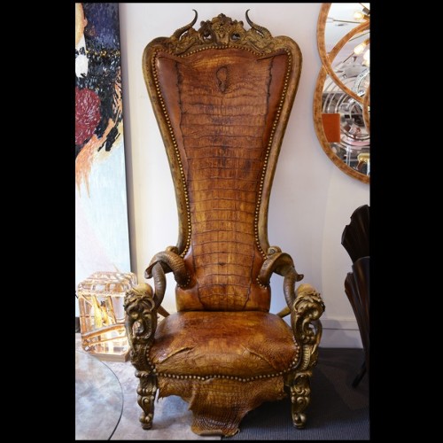 Fauteuil PC - Crocodile Master - Handcrafted armchair featuring alligator skin and real horn accents - Pacific Compagnie.
