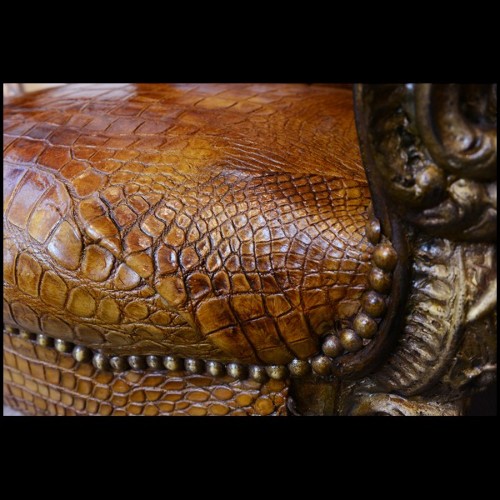 Fauteuil PC - Crocodile Master - Majestic seating featuring alligator skin, buffalo horn, and Aries real horn details - Pacific 