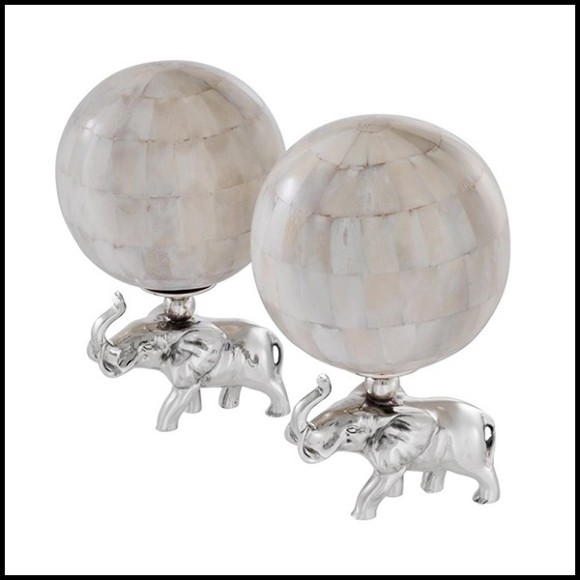 Sculpture Set of 2 with 2 elephants in nickel finish with 2 globes 24-Elephants Globes