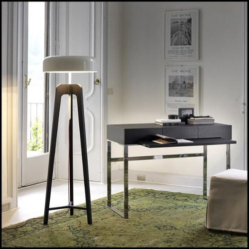 Floor lamp with feet in solid walnut and with black tin-plated shade 163-Linea