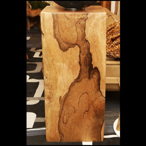 Set of two columns in handcrafted Molave wood polished and waxed PC-Molave Wood