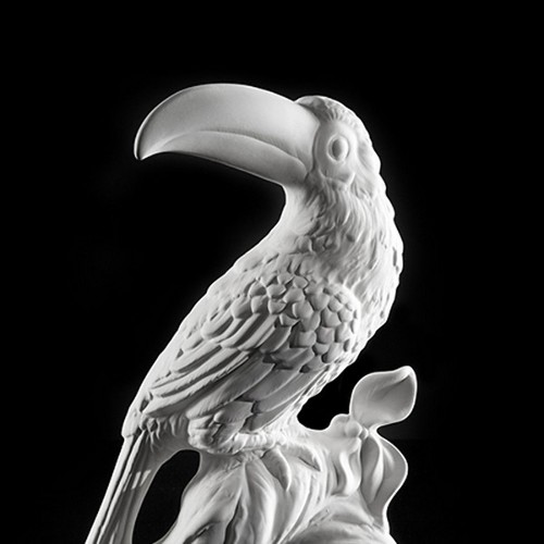 Sculpture of Toucan made with white ceramic 162-Toucan white