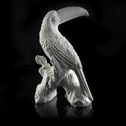 Sculpture of Toucan made with white ceramic 162-Toucan white