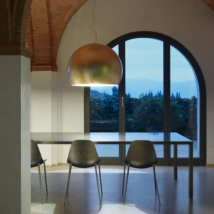 Suspension avec abat-jour en aluminium recouvert de feuille d'or 107-Dome Gold Leaf