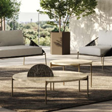 Table basse 150 - Apollo | Table basse design en métal bronze et sable extérieur pour espaces extérieurs - Pacific Compagnie.