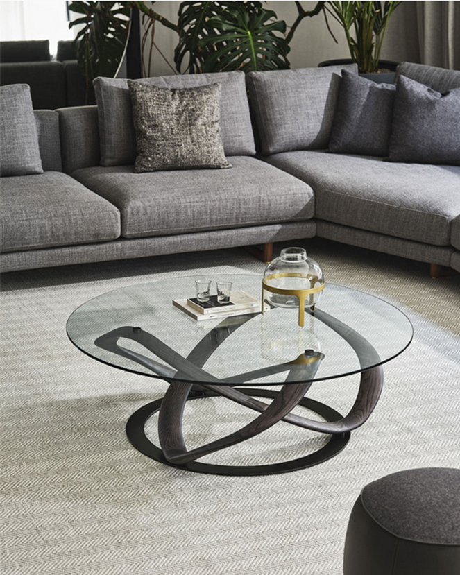 Table basse avec base en bois de noyer massif et socle en métal chromé 163-Limitless